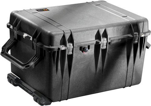 Pelican 1660 Case with Foam (Black)