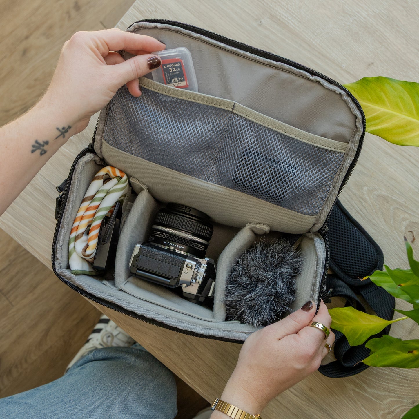 Impulse 2.0 Large Holster Bag (2.4 L Black)