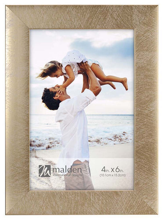 Malden 4x6 Linear Metallic Gold