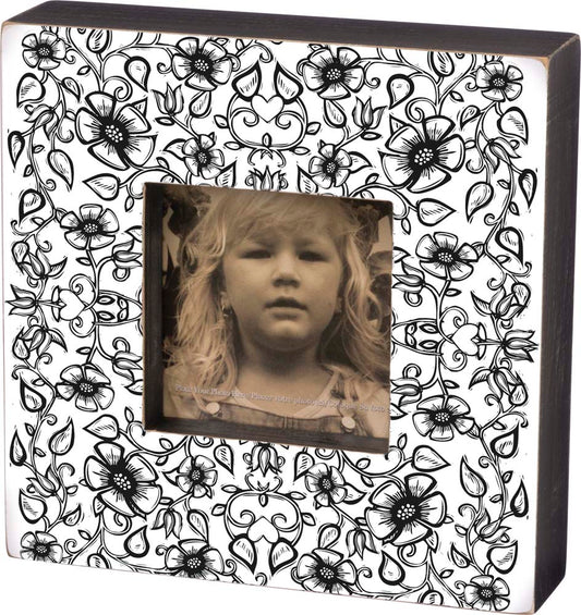 Primitives Grounded Color Frame