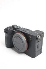 (USED) Sony a7C II Mirrorless Camera (Black)